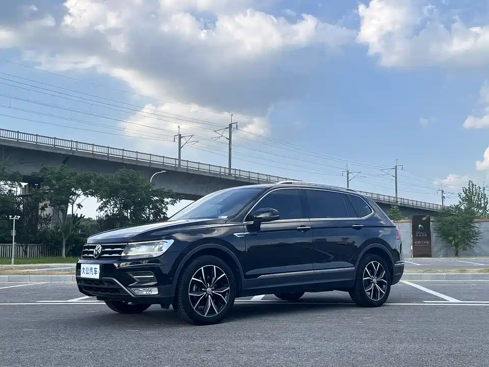 Volkswagen Tiguan L