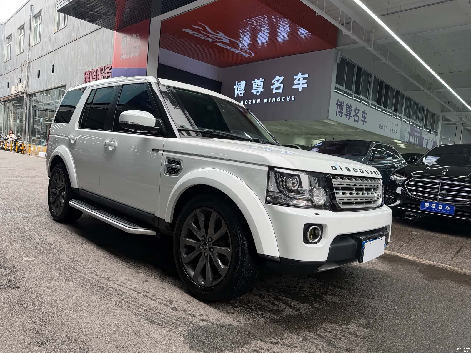 Land Rover Discovery, 2015 3