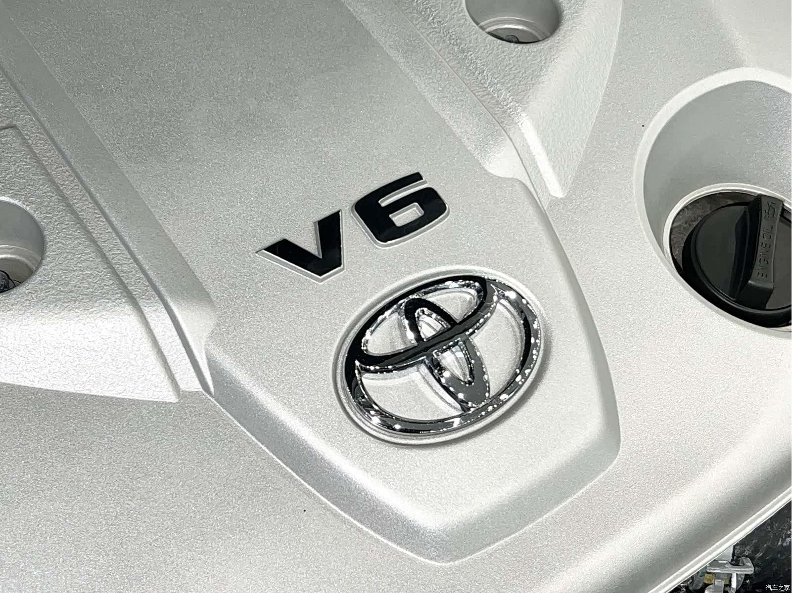 Toyota Crown, 2014 9