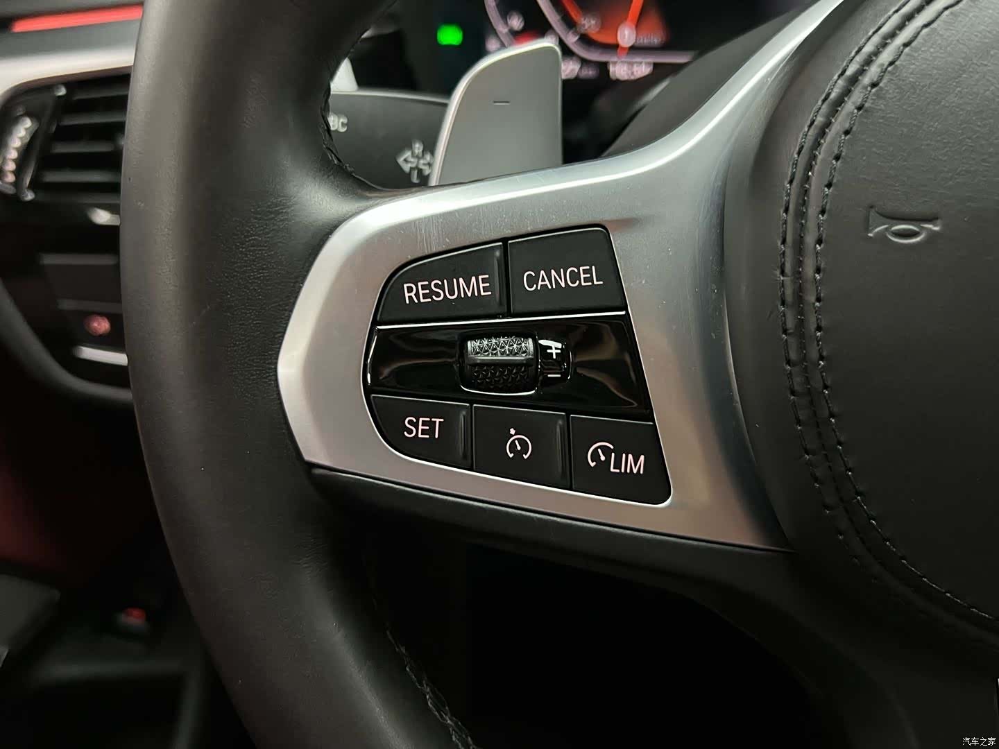 BMW 5 Series, 2021 24