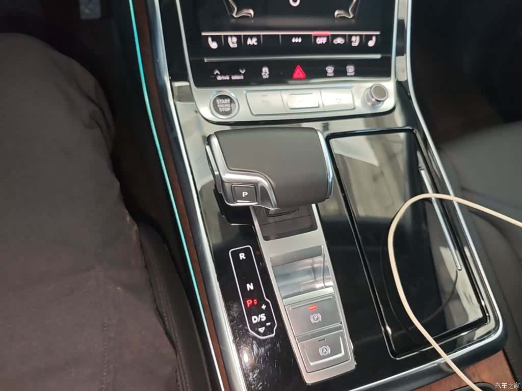 Audi Q7, 2022 14