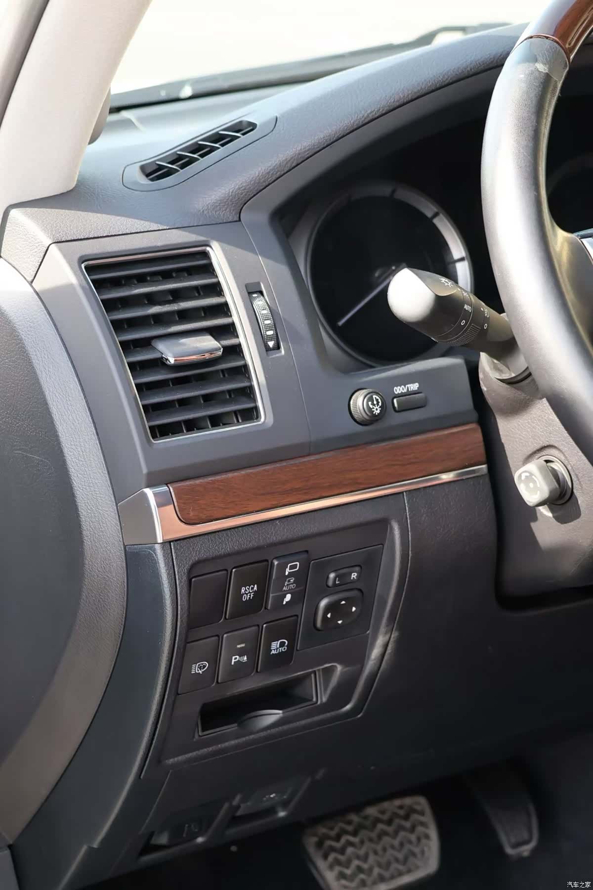 Toyota Land Cruiser, 2018 3