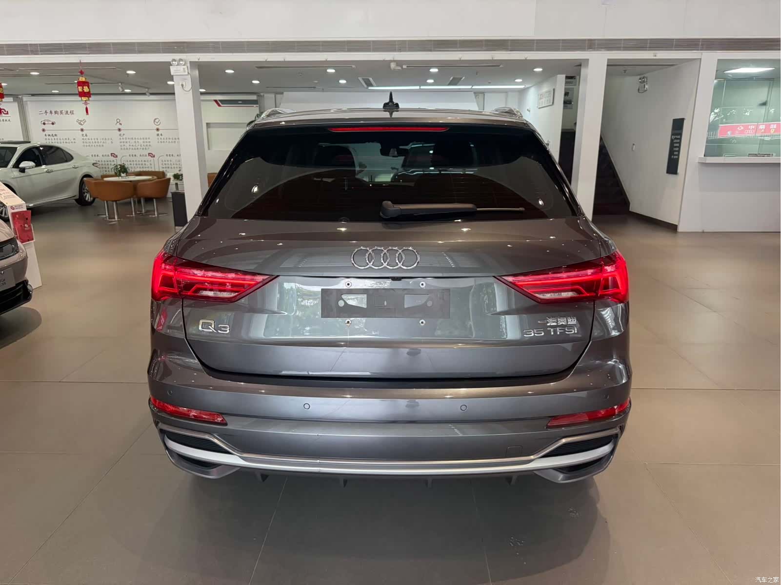 Audi Q3, 2022 все фото
