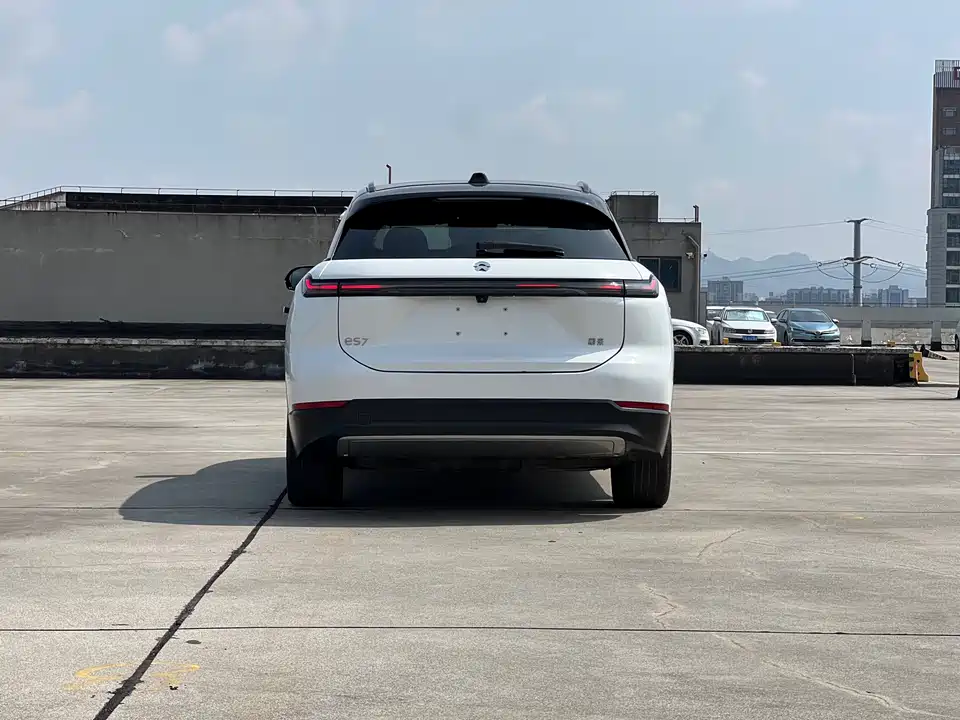 NIO ES7