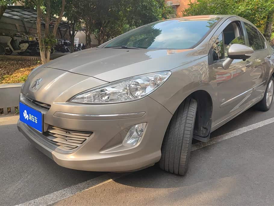 Peugeot 408