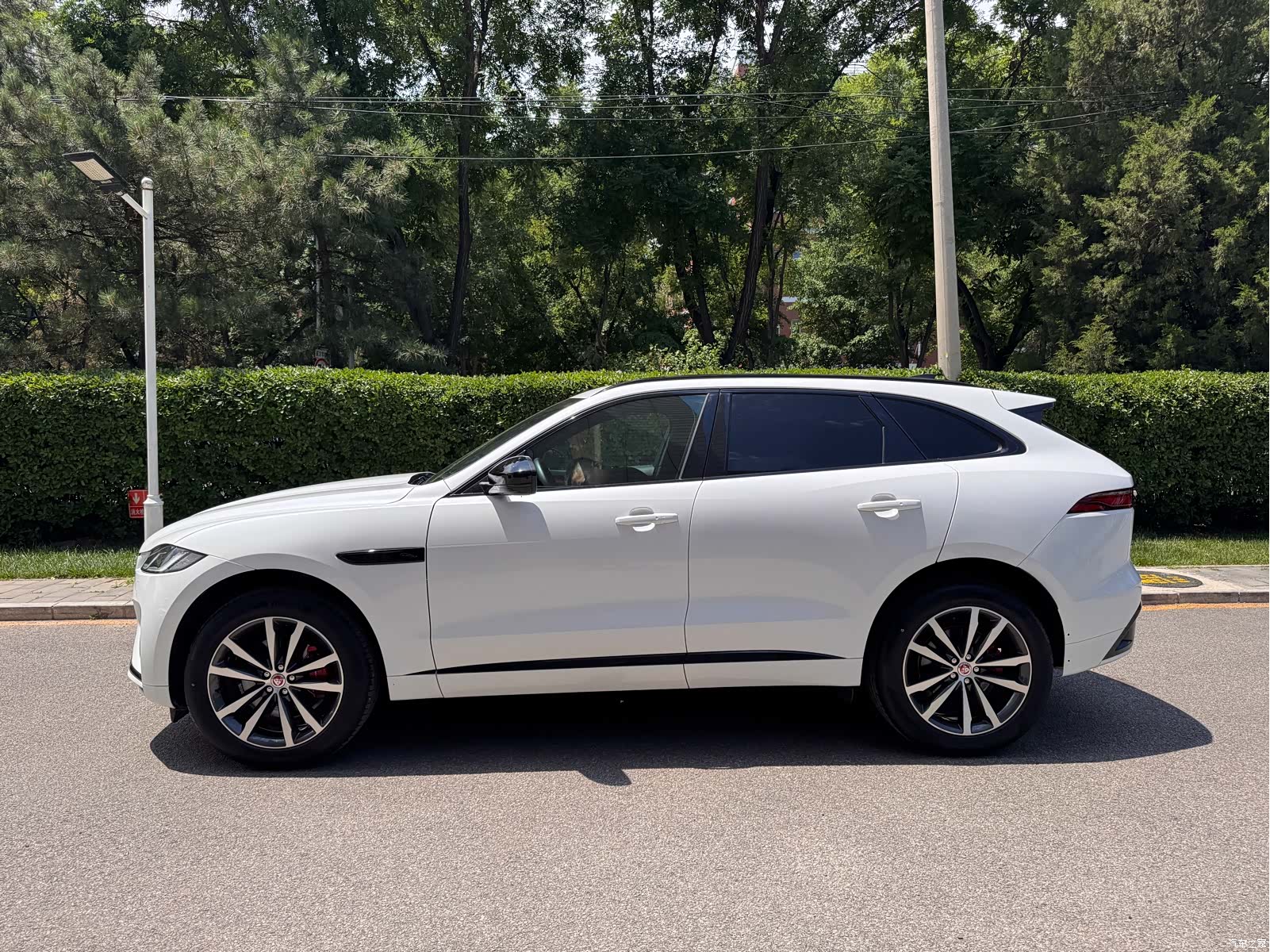 Jaguar F-PACE, 2024 3