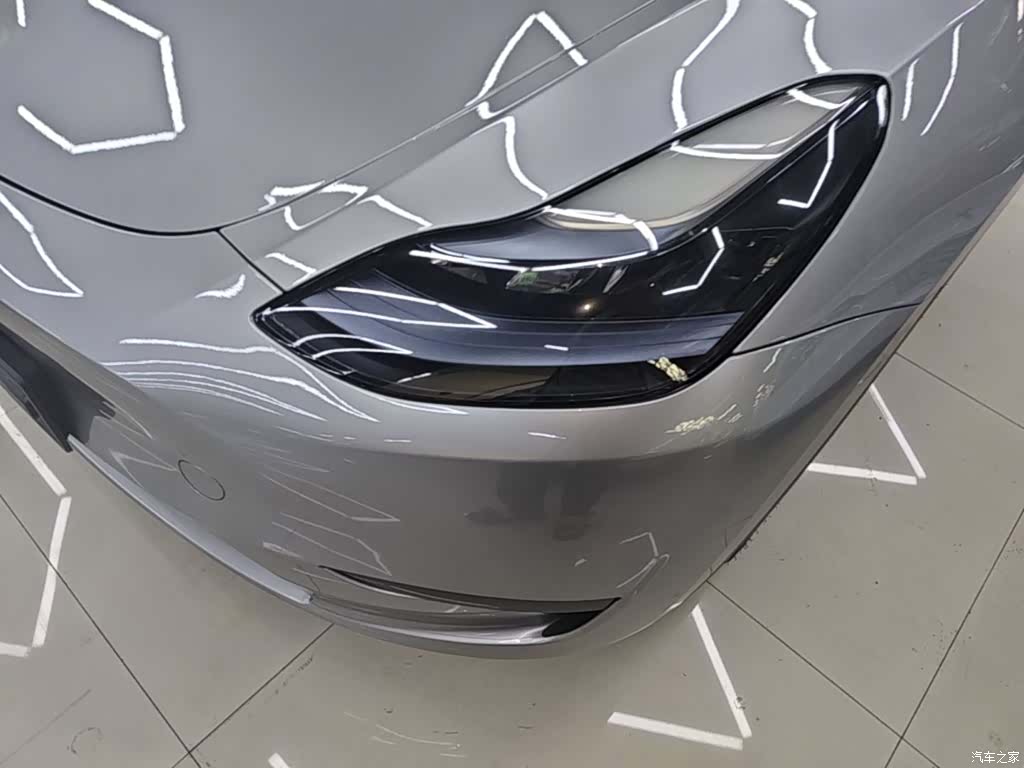 Tesla Model Y, 2024 24