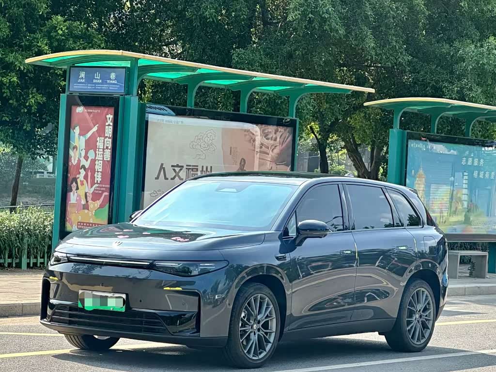 Leapmotor C10