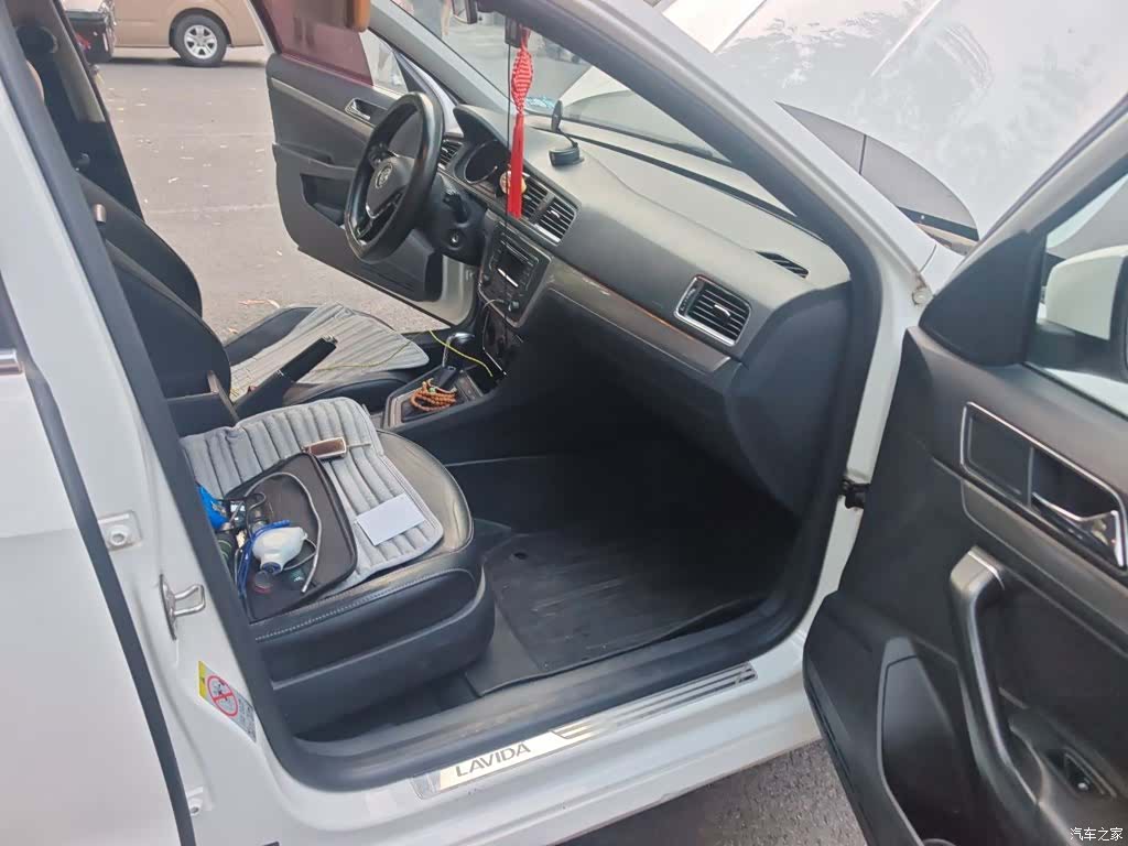 Volkswagen Lavida, 2016 20