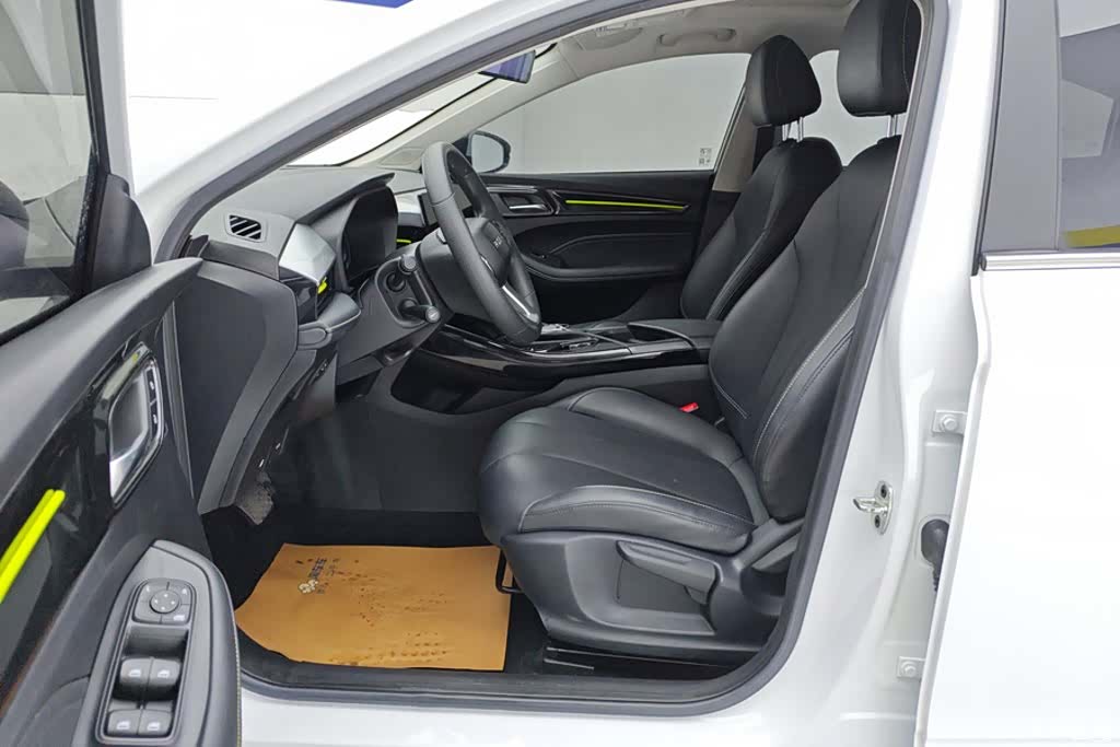 Roewe i5, 2022 9