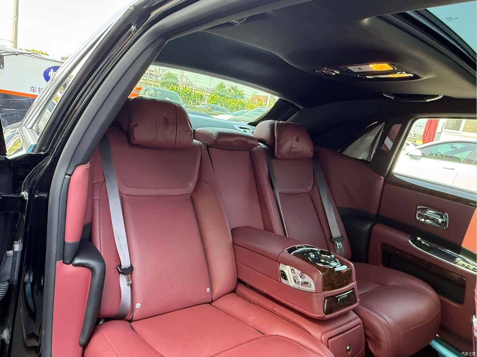 Rolls-Royce Ghost, 2019 13