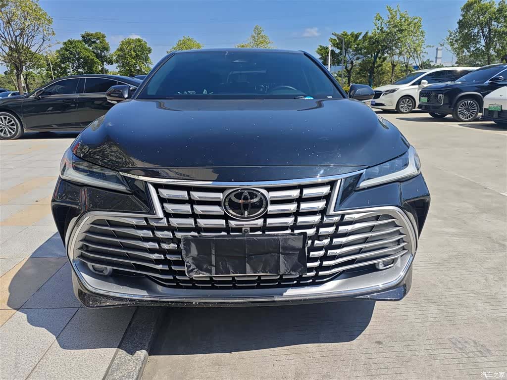 Toyota Avalon, 2025 3