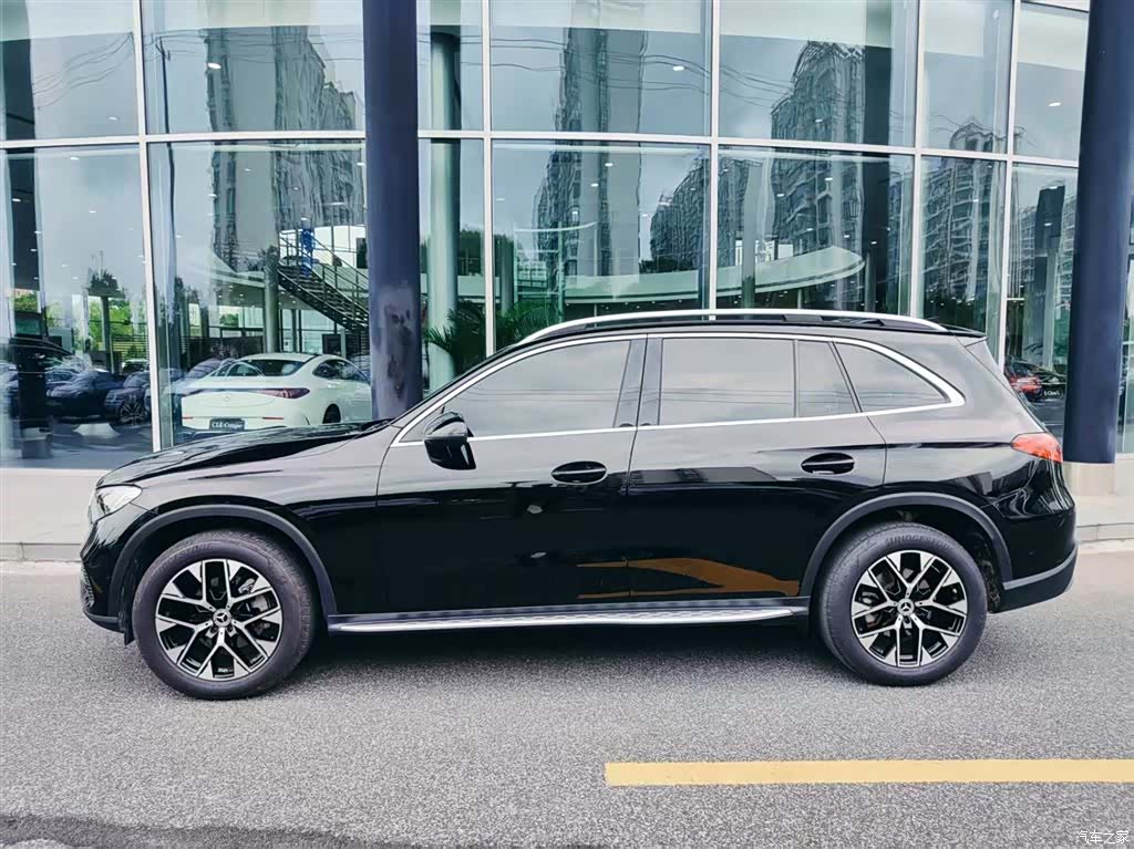 Mercedes-Benz GLC, 2024 3