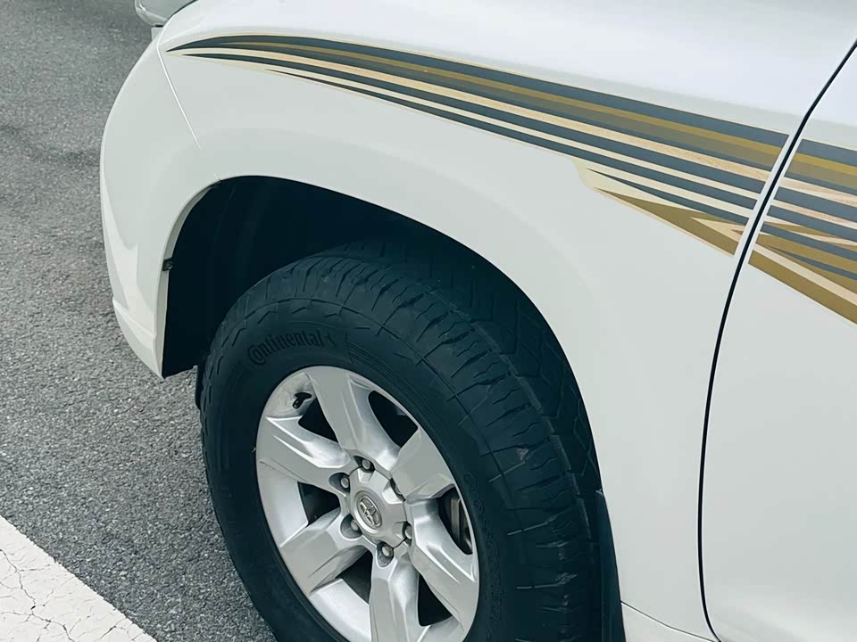 Toyota Prado