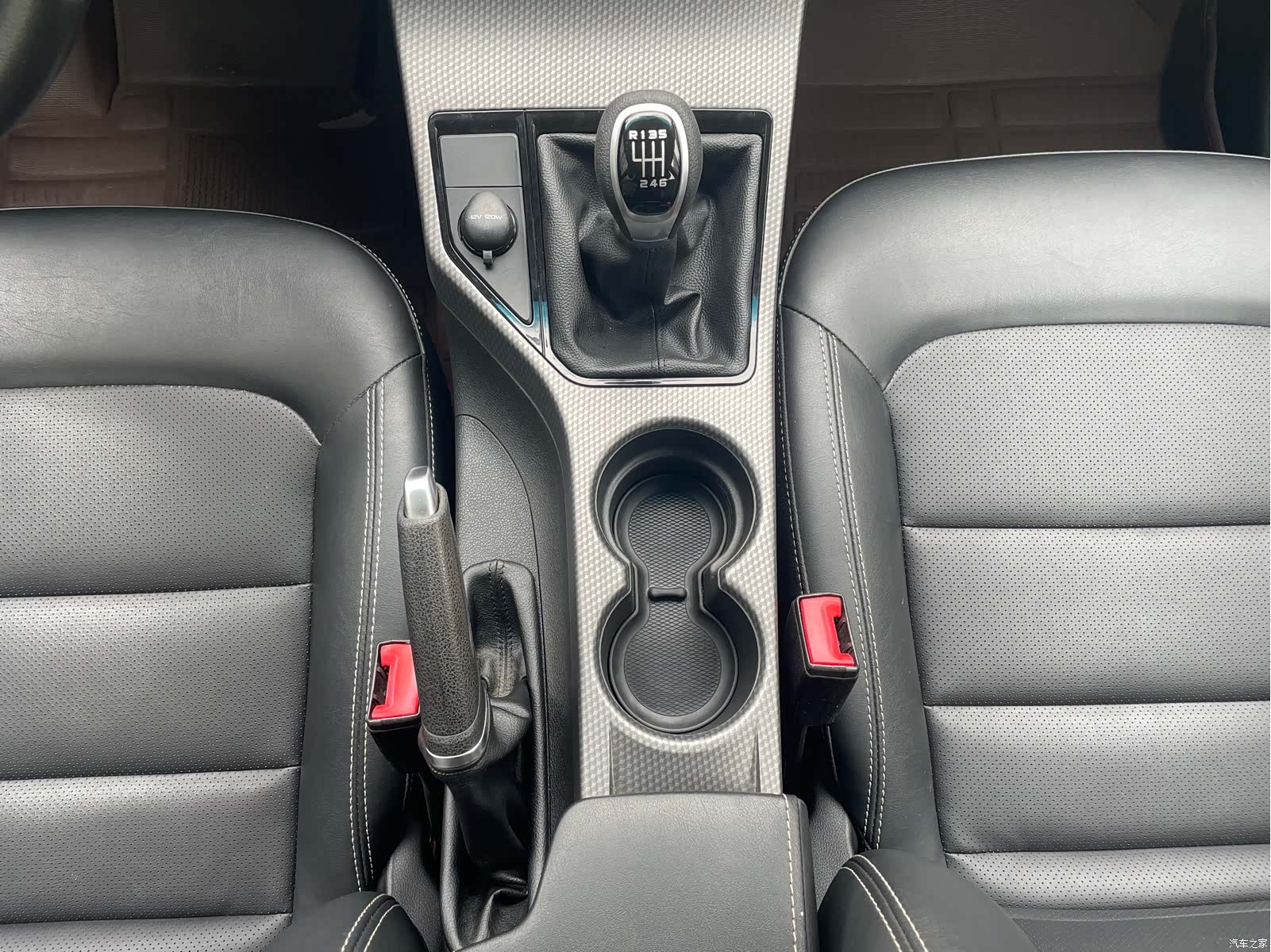 Geely Emgrand, 2018 10
