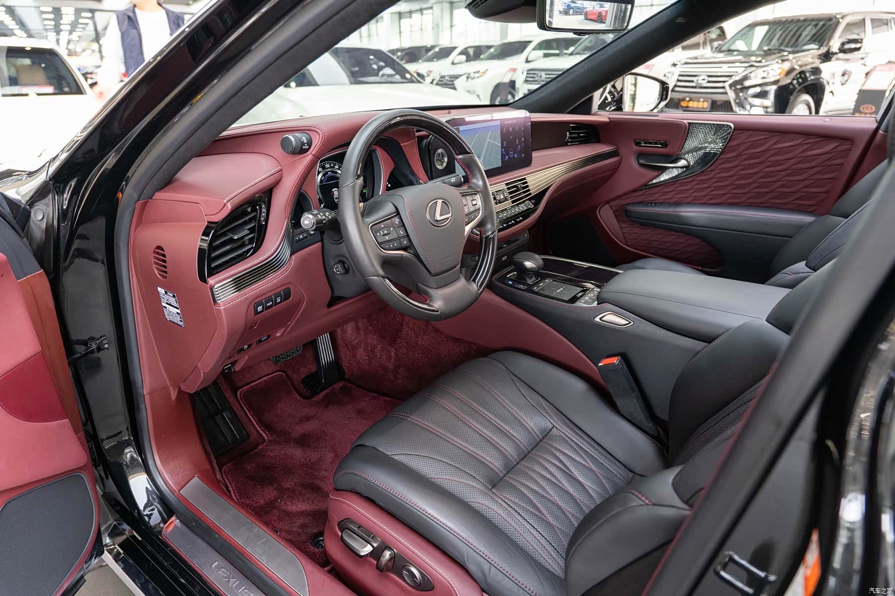 Lexus LS, 2023 9