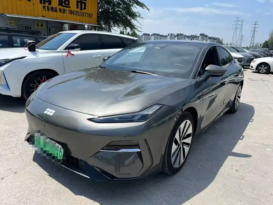 Geely Galaxy Galaxy E8