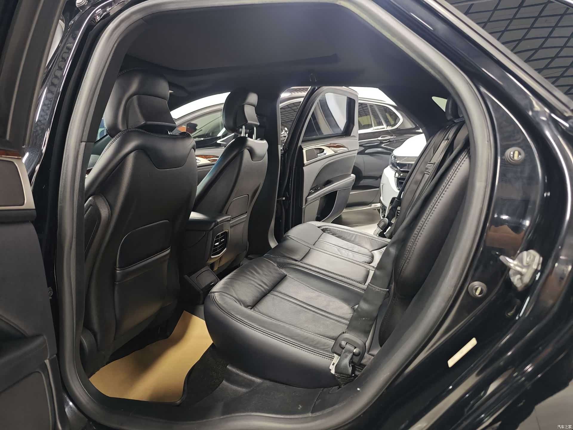 Lincoln MKZ, 2018 6