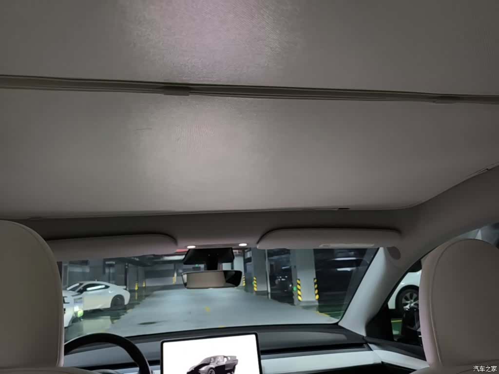 Tesla Model Y, 2022 18