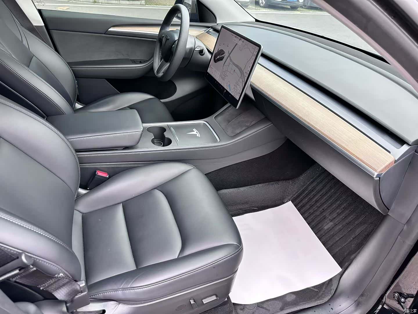 Tesla Model Y, 2021 8