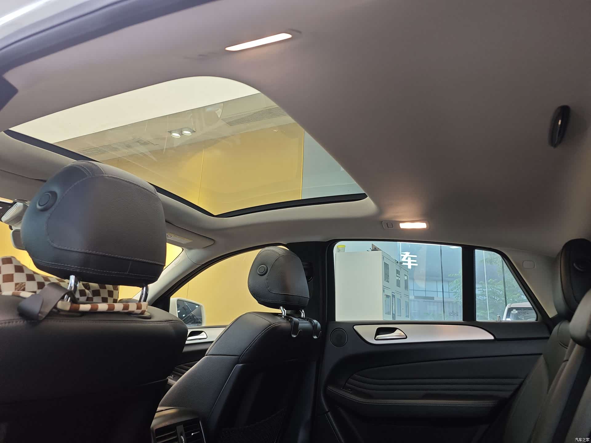 Mercedes-Benz GLE, 2016 28