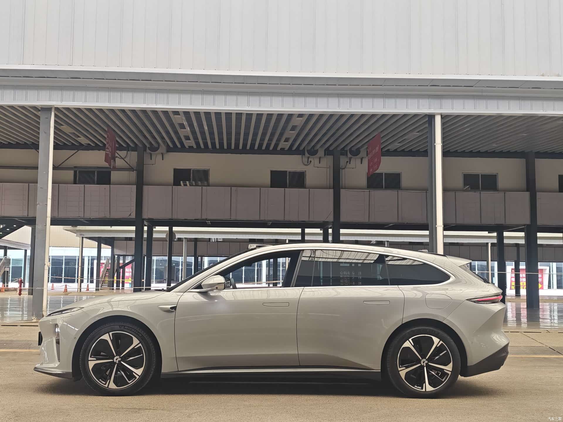 NIO ET5, 2024 10