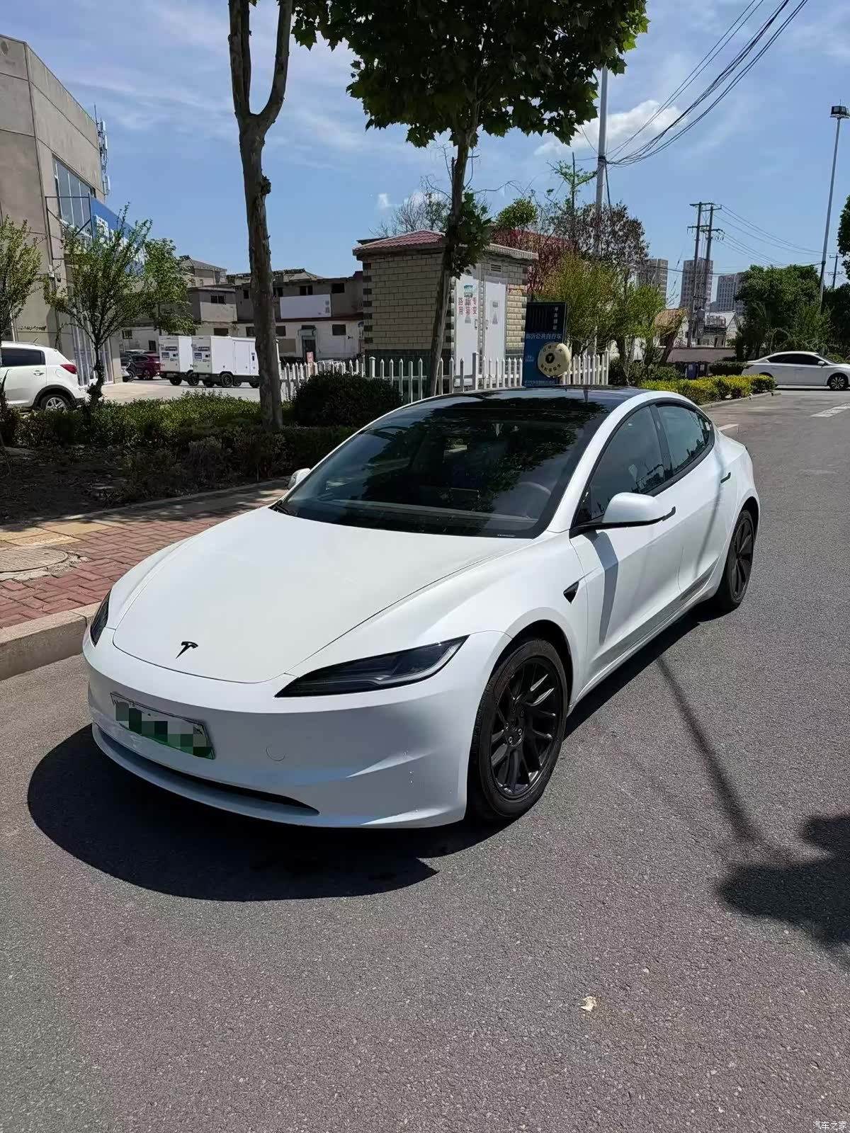Tesla Model 3, 2025 2