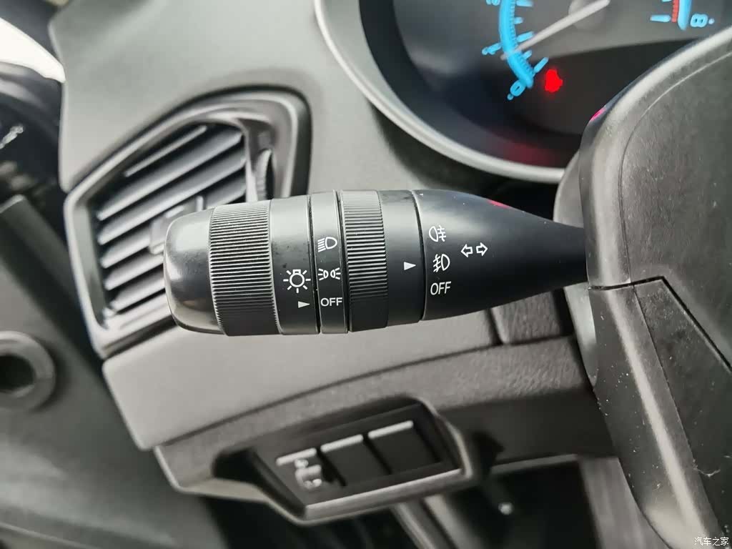 GAC GS5, 2016 21