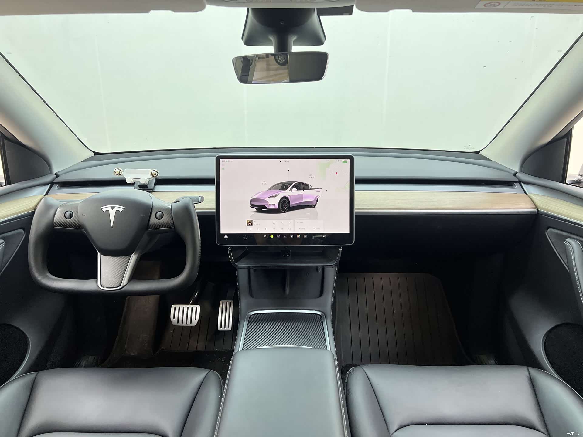Tesla Model Y, 2023 21