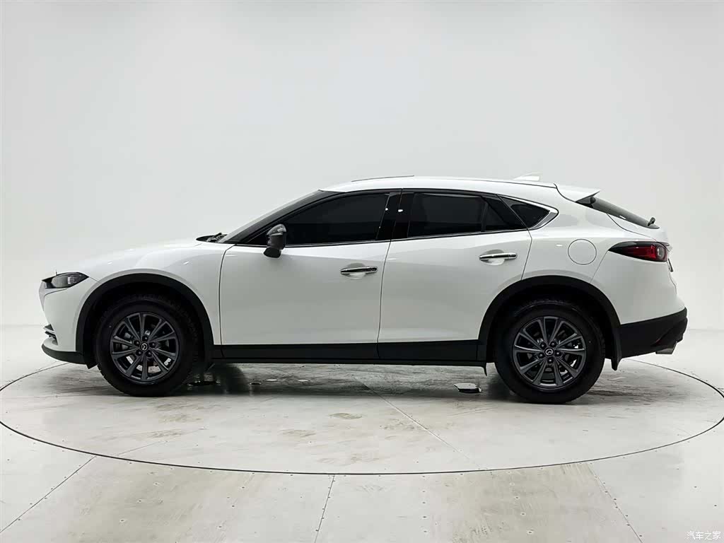 Mazda CX-4, 2023 7