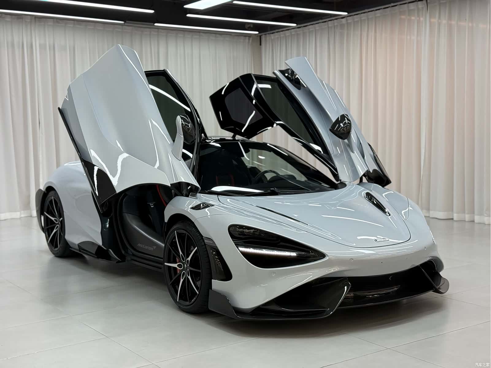 McLaren 720S, 2019 3