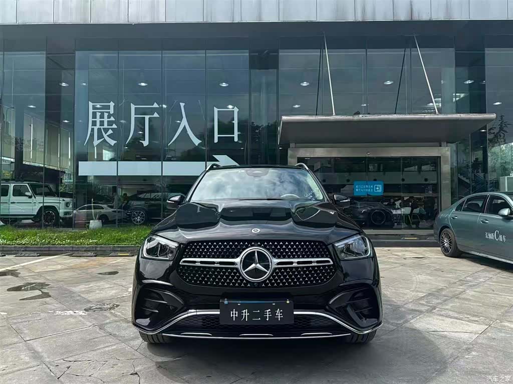 Mercedes-Benz GLE, 2025 3