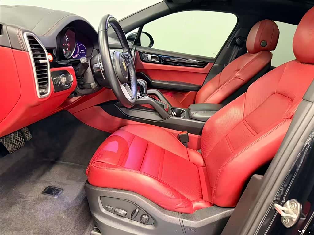 Porsche Cayenne, 2022 10