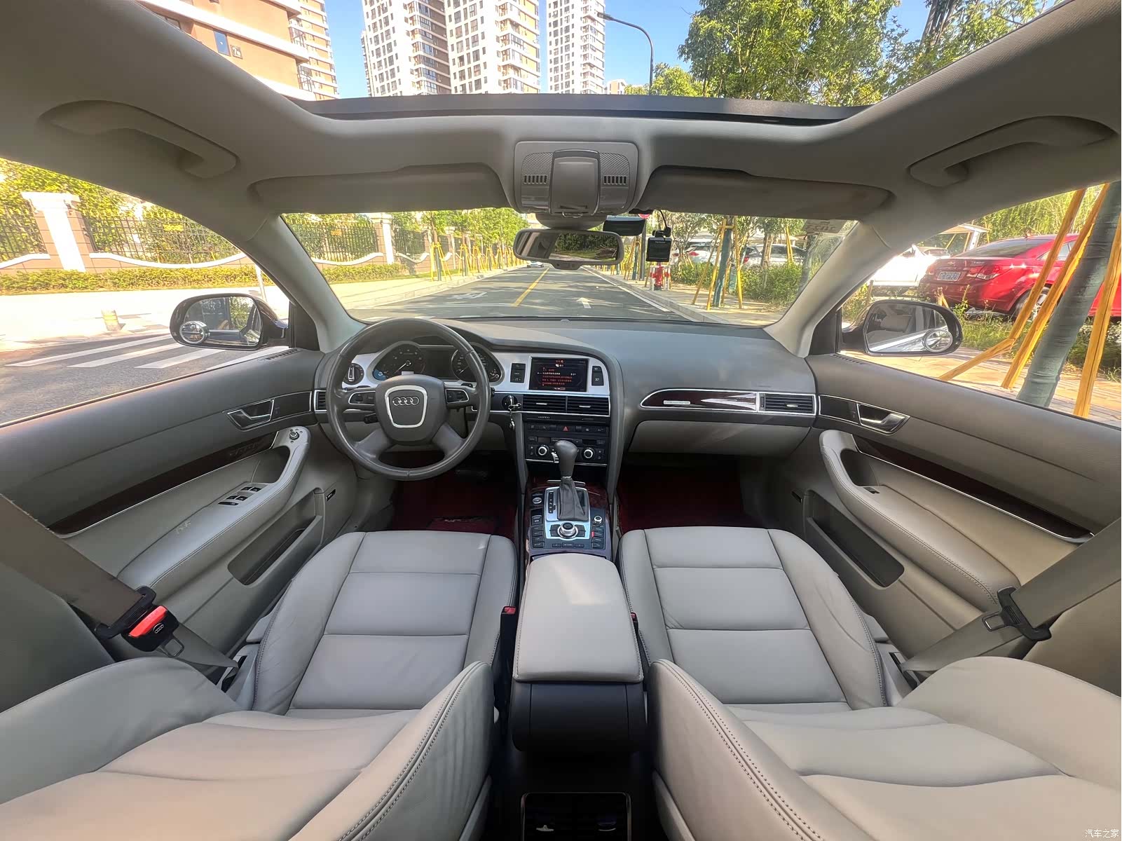 Audi A6L, 2012 11