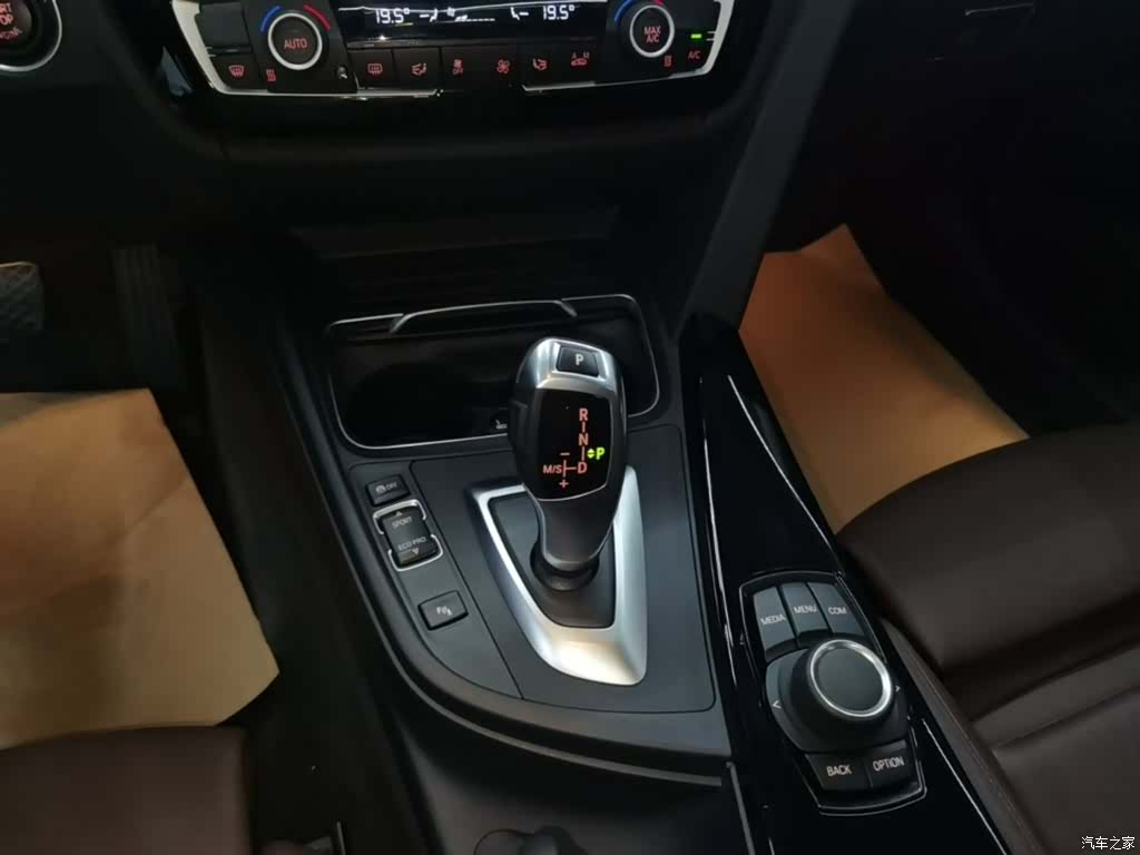BMW 3 Series, 2018 14