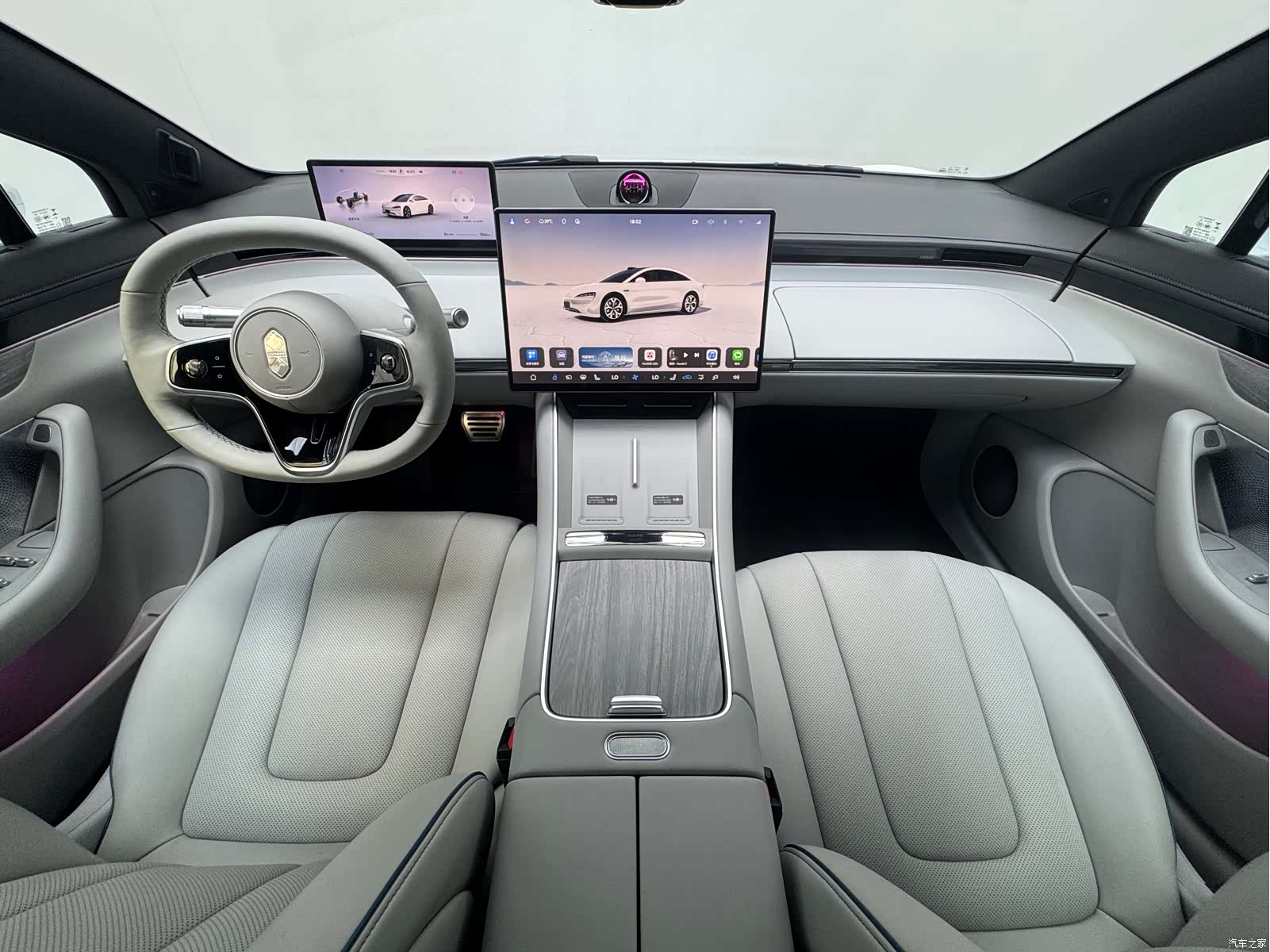 Luxeed S7, 2025 12