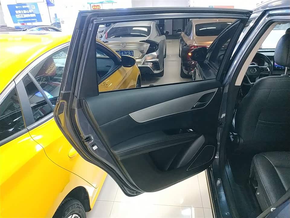 BYD Song MAX BYD Song MAX