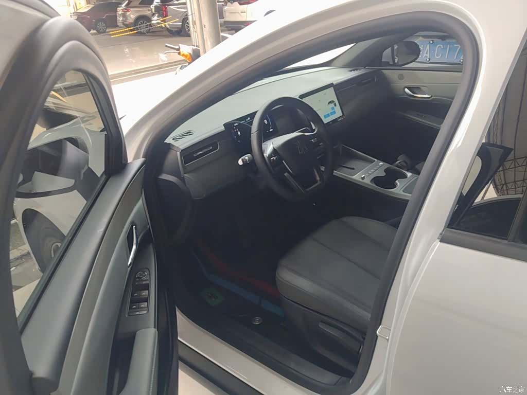 BYD Qin, 2026 16