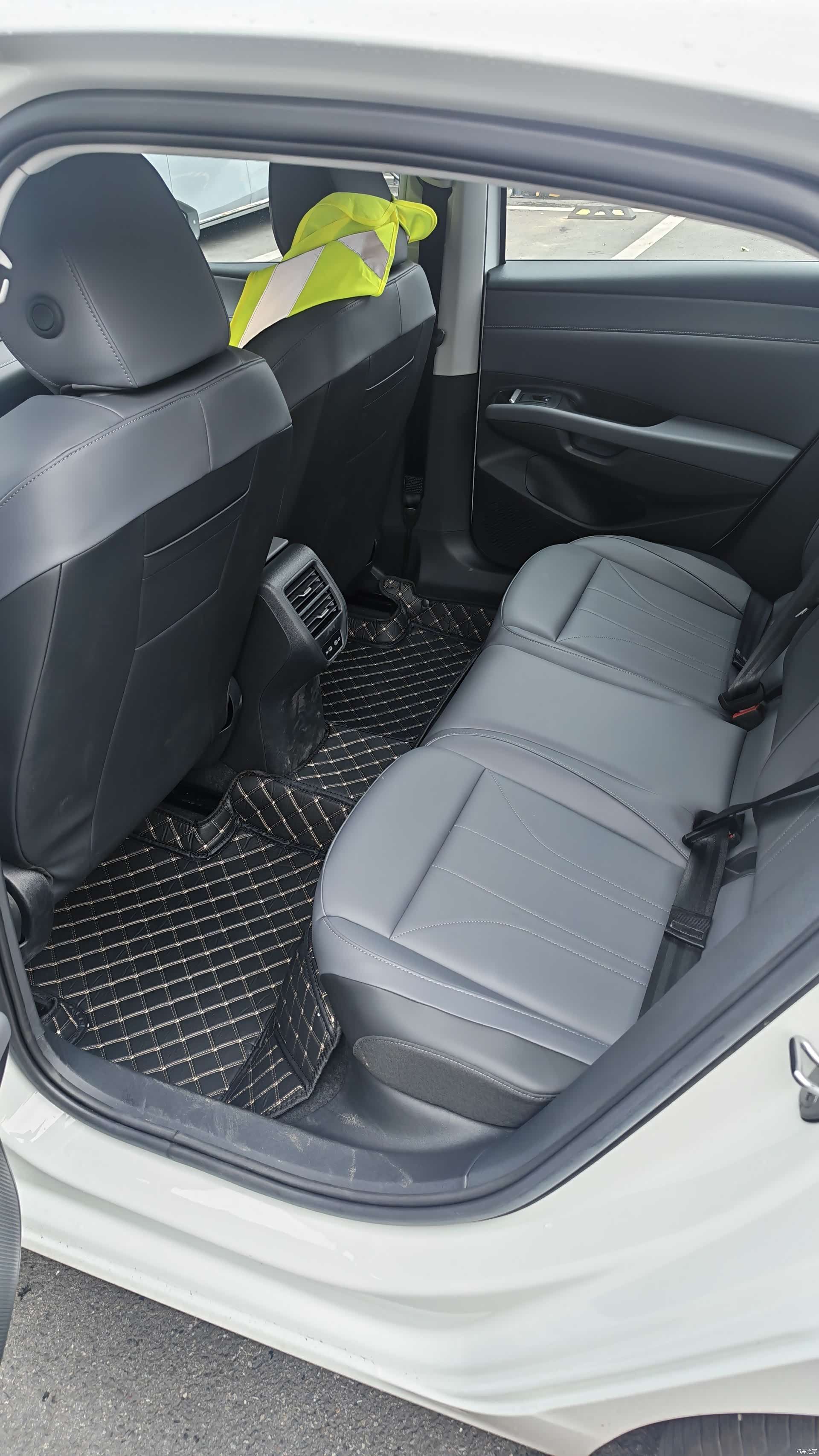 Volkswagen Lavida, 2026 12