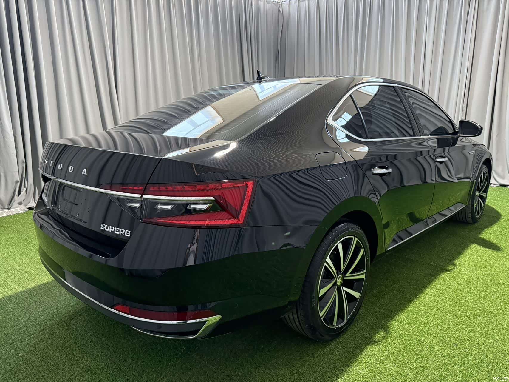 Skoda Superb, 2023 все фото