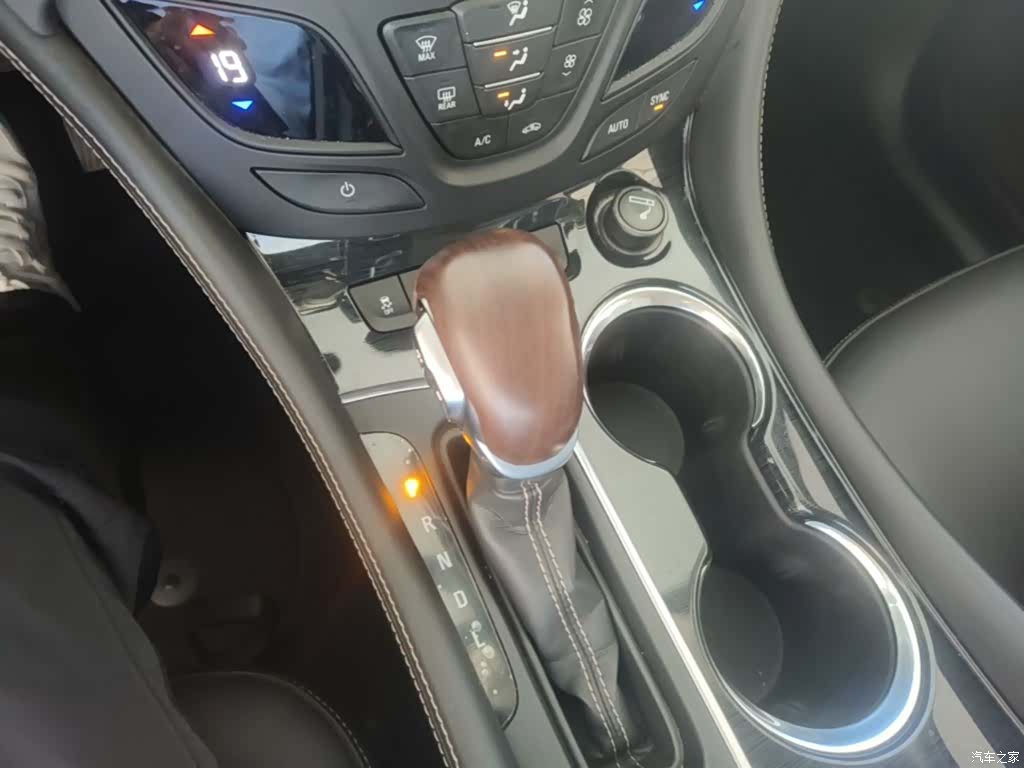 Buick Envision Plus, 2016 14