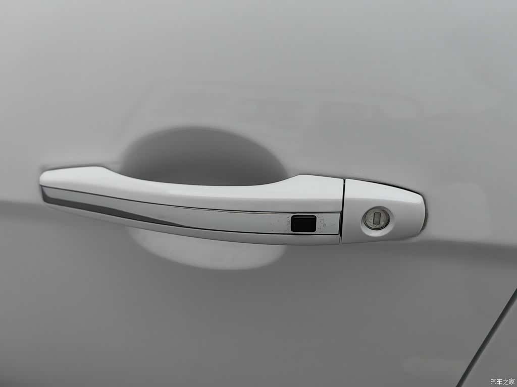 Geely Emgrand, 2021 18