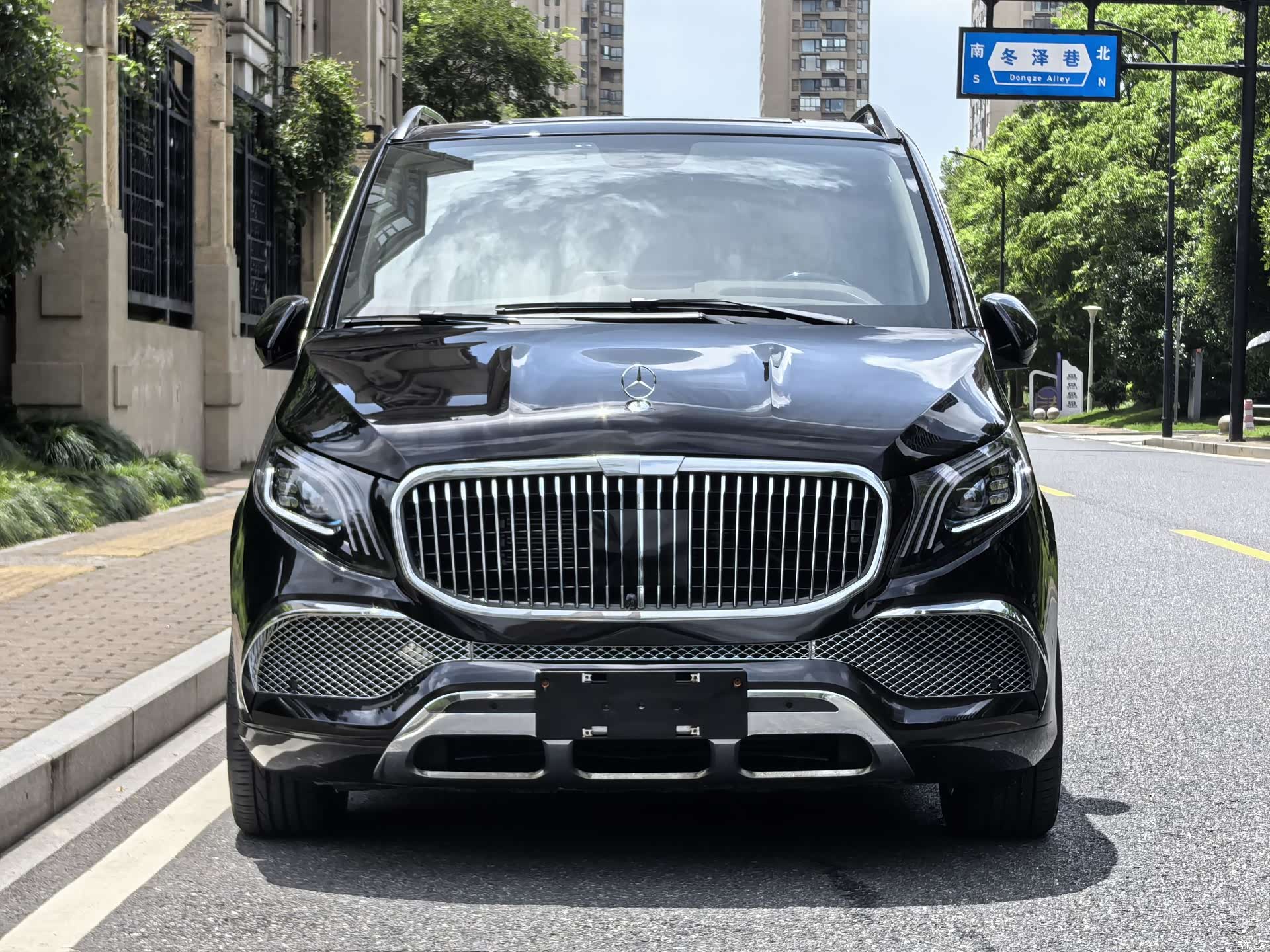 Mercedes-Benz 7, 2022 2