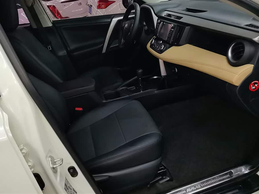 Toyota RAV4 Rongfang