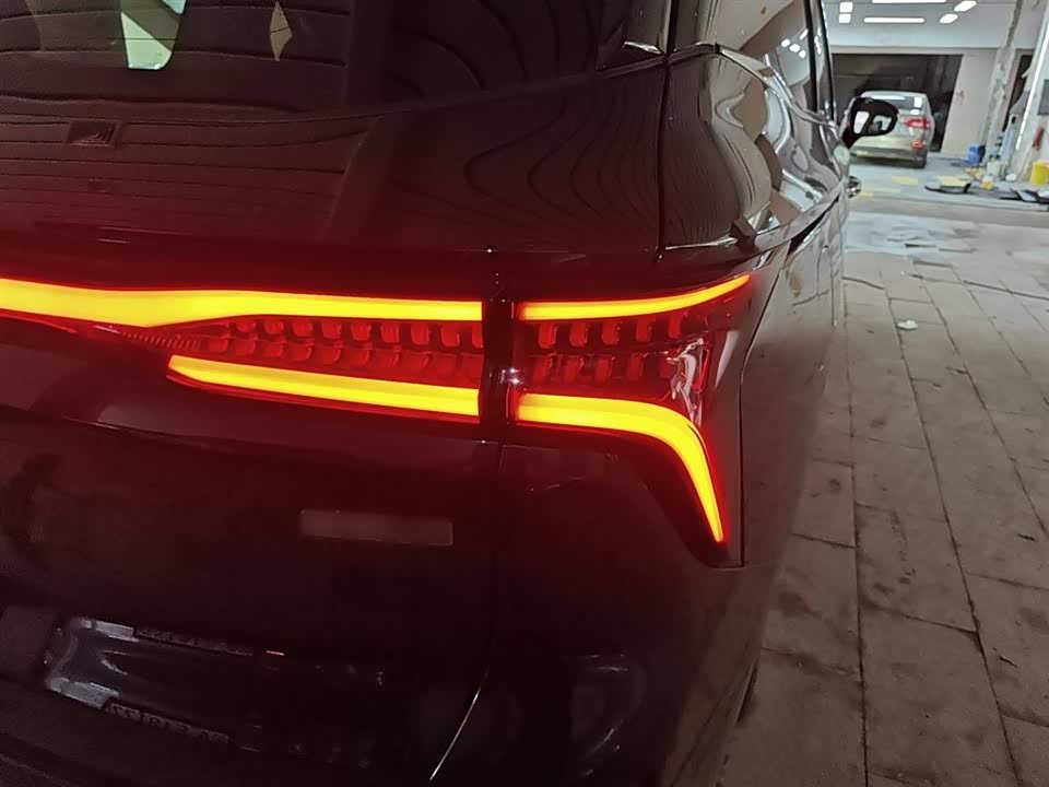 Forthing Xinghai V9 Forthing Xinghai V9