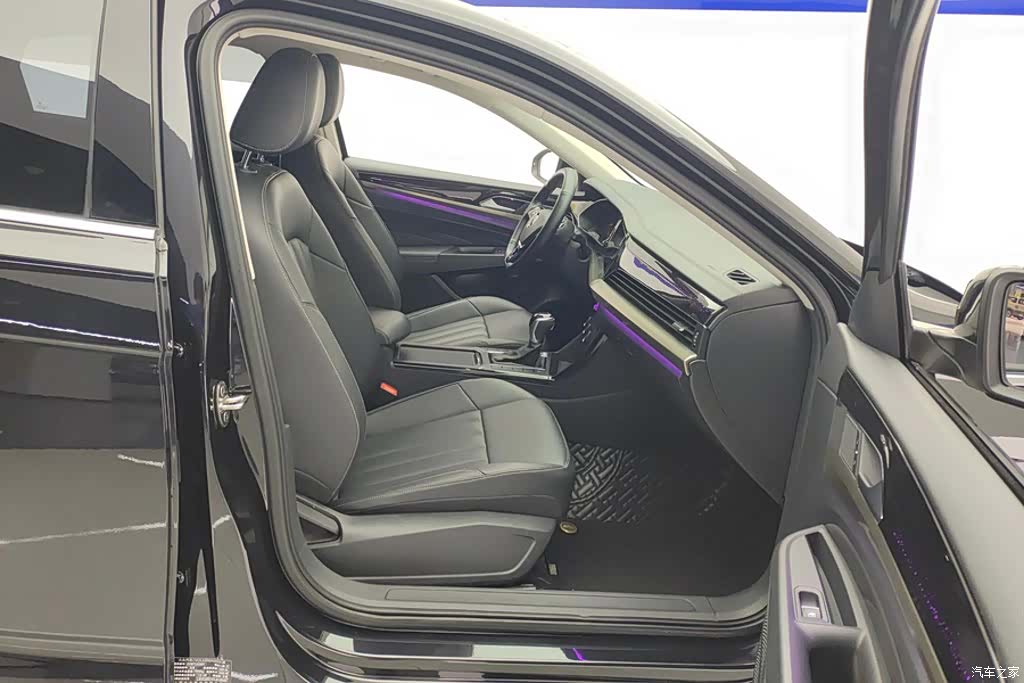 Volkswagen Passat, 2022 8