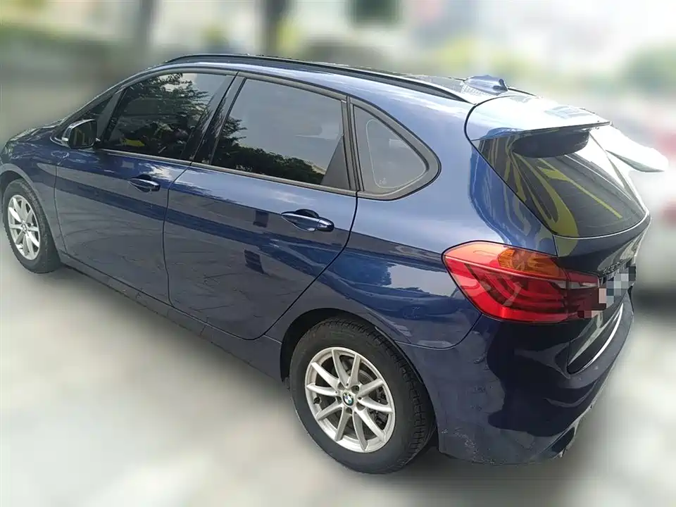 BMW 2 series station wagon BMW 2 series station wagon
