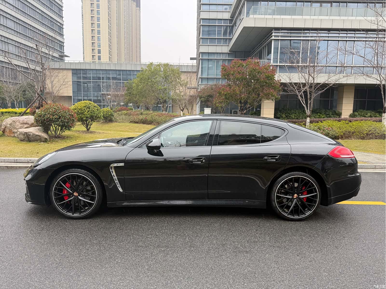 Porsche Panamera, 2011 все фото