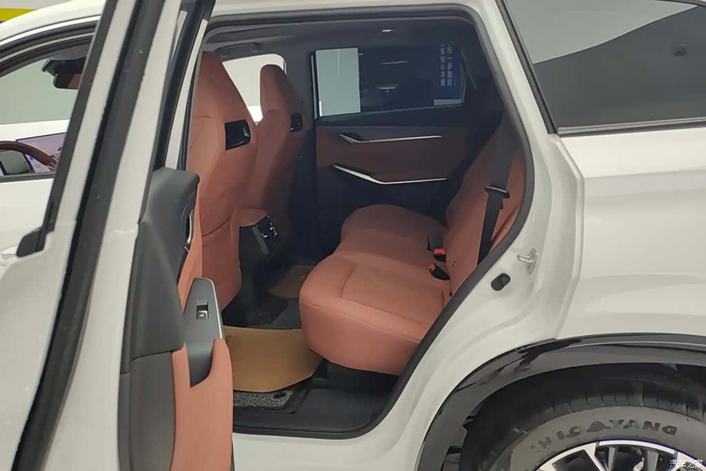 Changan CS75, 2026 11