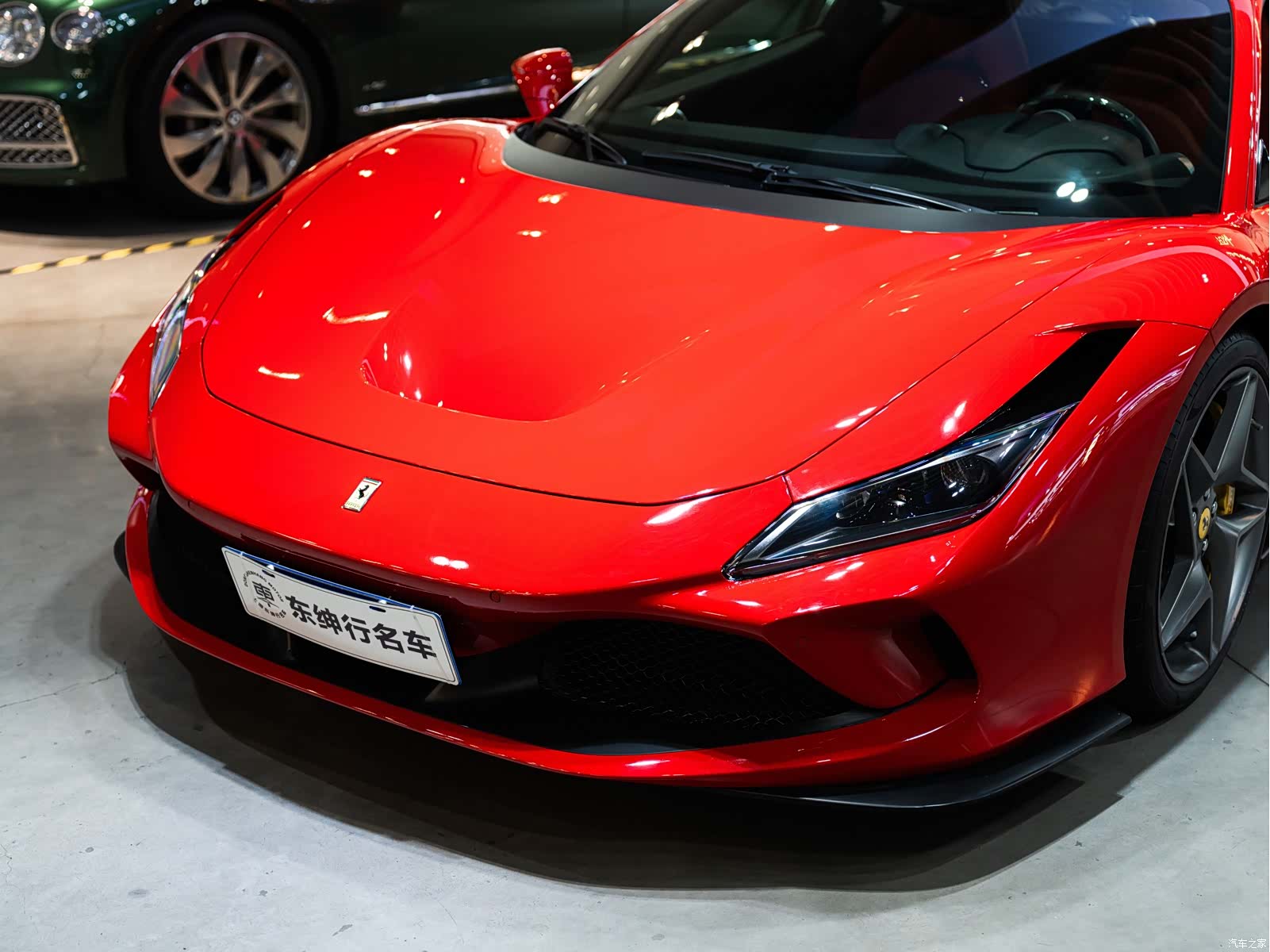 Ferrari F8, 2022 6